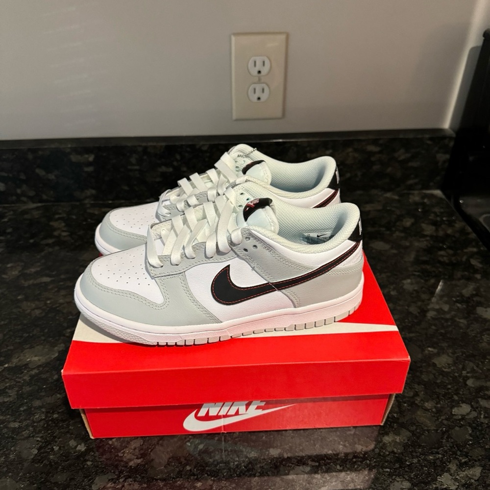 Nike Dunk Low SE Lottery Lack-Jackpot Grey